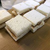 花生酱肉松西多士的做法图解5