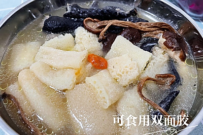 茶树菇竹荪乌鸡汤