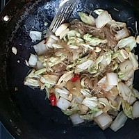 白菜粉条的做法图解3