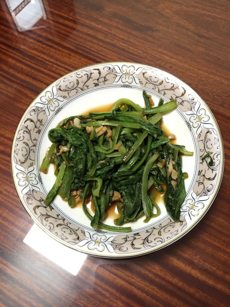 素炒油麦菜