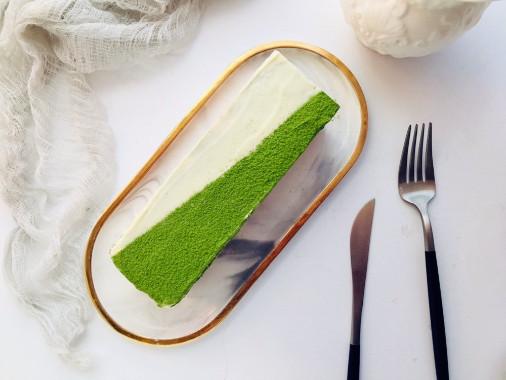 Matcha white chocolate pound cake