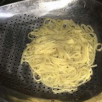 辣味茄汁培根意面（spicy spaghetti）的做法图解4