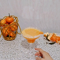 自制西餐厅同款造型鲜榨果汁的做法图解2