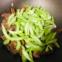 #巨下饭的家常菜#芹菜炒牛肉的做法图解5