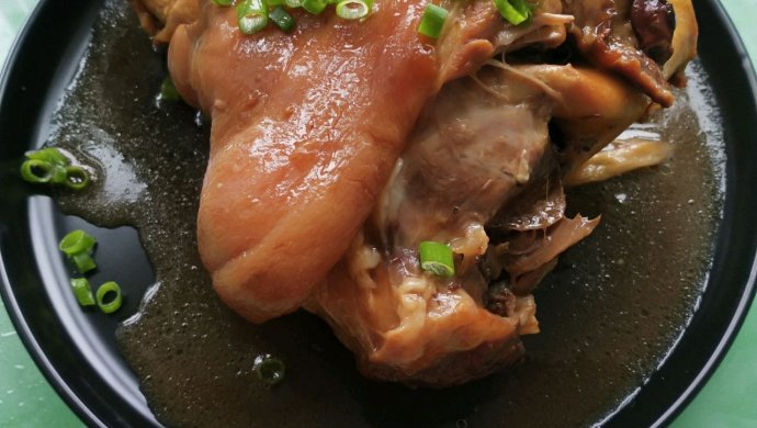 酱肘子