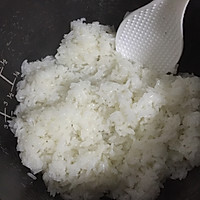 冬菇鸡蛋肉末红萝卜烧麦的做法图解1