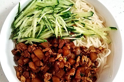 东北杂酱面