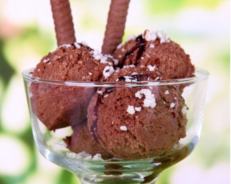 卡布奇诺巧克力冰淇淋的做法