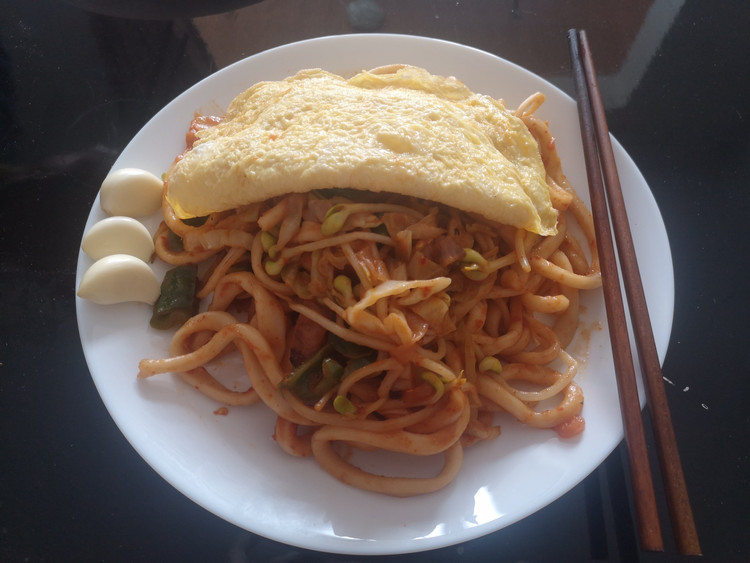 美味家常饭！炒拉条（再也不用去小地摊儿找炒拉条了）的做法