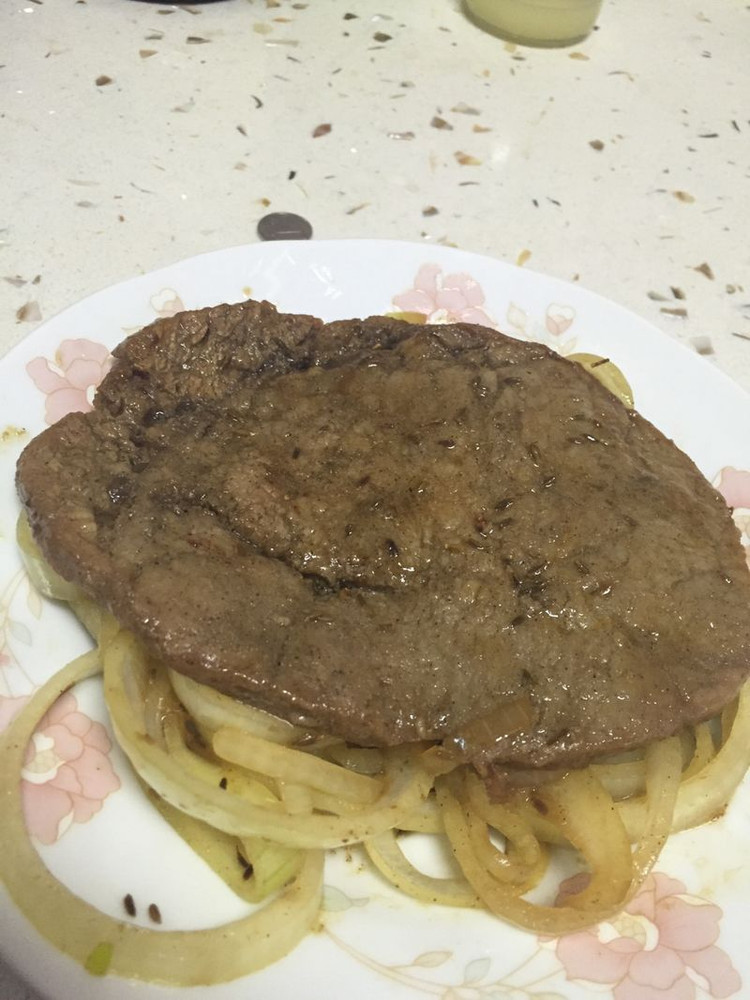 煎西冷牛排的做法