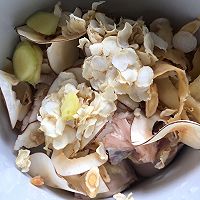 #童年不同样，美食有花样#黄芪西洋参炖鸡汤-益气提神的做法图解3