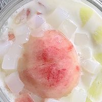 桃桃蜜瓜牛奶冰的做法图解3