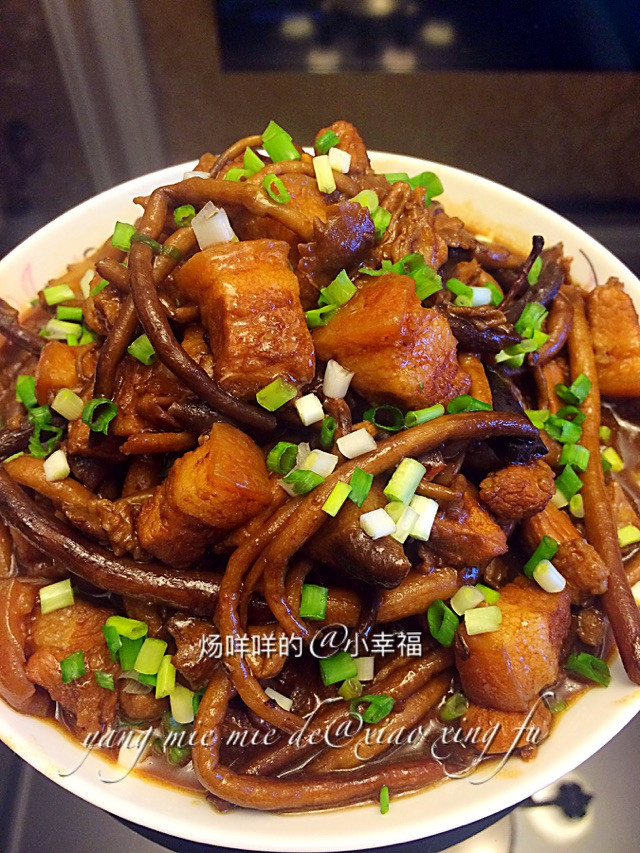 茶树菇烧肉（详细步骤）的做法