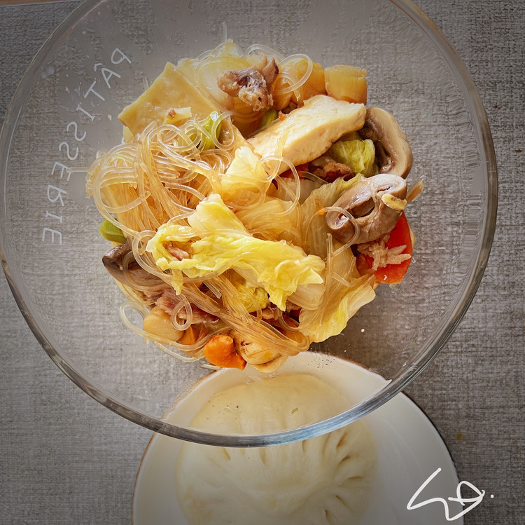 海鲜（皮皮虾 扇贝）炖白菜豆腐（杂菜）的做法