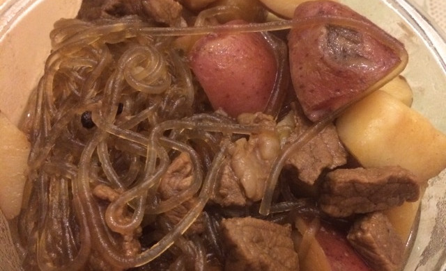 猪猪炖菜_土豆炖牛肉