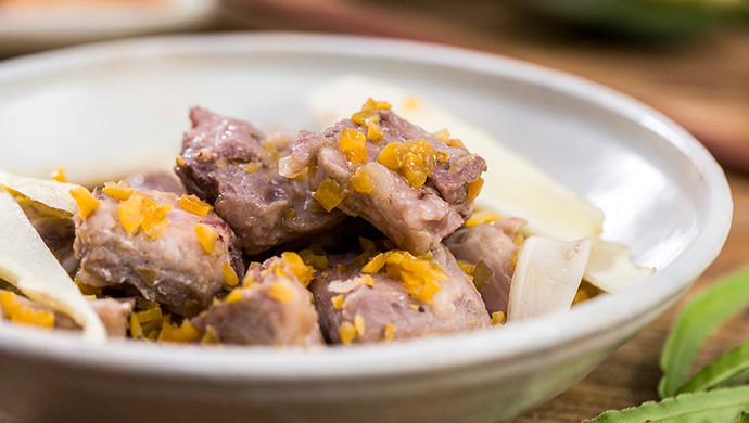 酸梅蒸排骨｜美食台