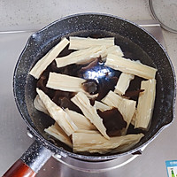 #夏日撩人滋味#给肉都不换~腐竹木耳拌黄瓜的做法图解11