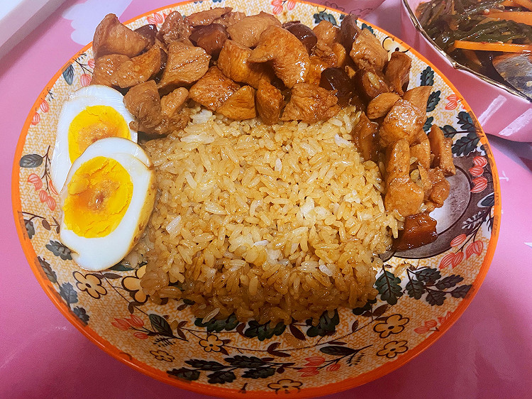 香菇鸡肉饭的做法