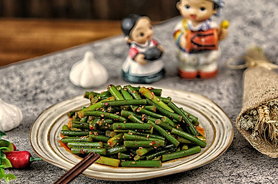 韩式家常菜：蒜苔原来还可以这么做，美味可口，下饭极品