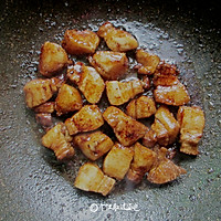 #精品菜谱挑战赛#五花肉炖冻豆腐的做法图解7