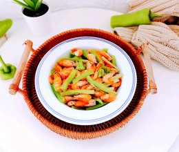 #少盐饮食 轻松生活#减盐不减鲜之鲜美河鲜炒青椒的做法