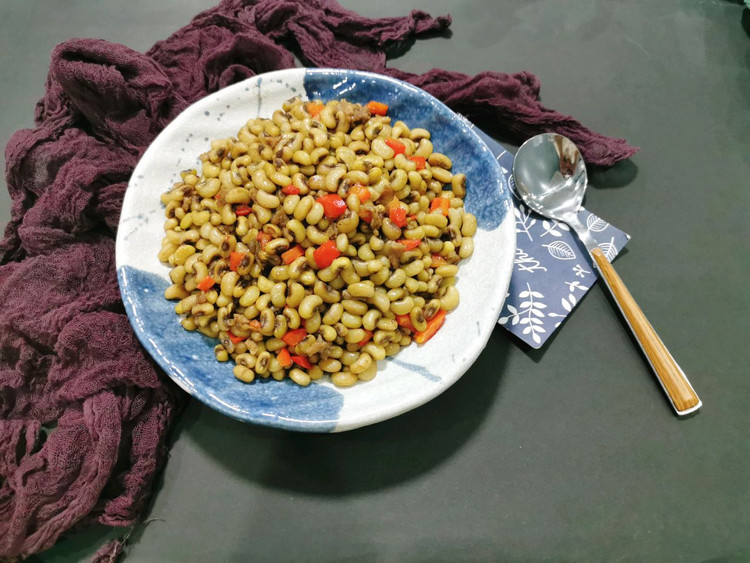 农家菜|碎肉焖饭豆的做法