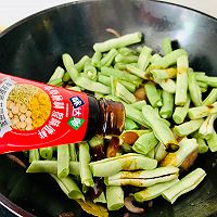 #名厨汁味正当夏#豆角烧肉的做法图解8
