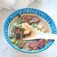 冬天喝猪血豆腐汤:暖身的同时还补血和清理五脏六腑里的垃圾的做法图解7
