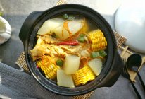 玉米萝卜扇骨汤的做法