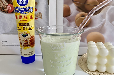 黄瓜炼乳奶昔