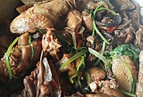铸铁锅炖干蘑菇鸡的做法