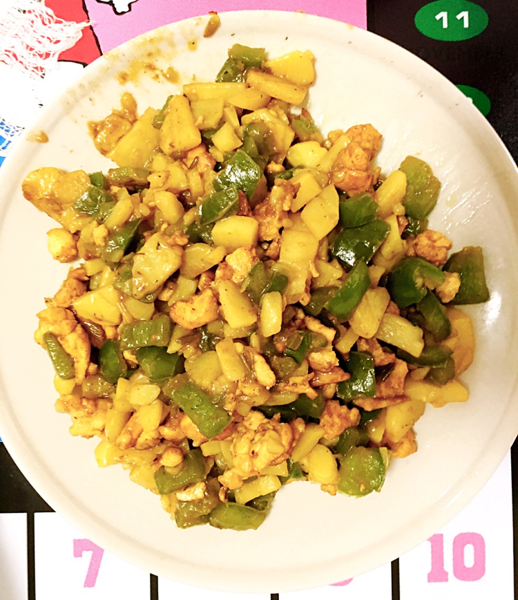 土豆辣子炒鸡肉的做法