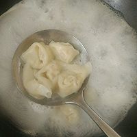 #太太乐鲜鸡汁芝麻香油#超简单的鲜汤馄饨的做法图解5