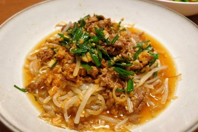 蒜蓉豆芽滑牛肉