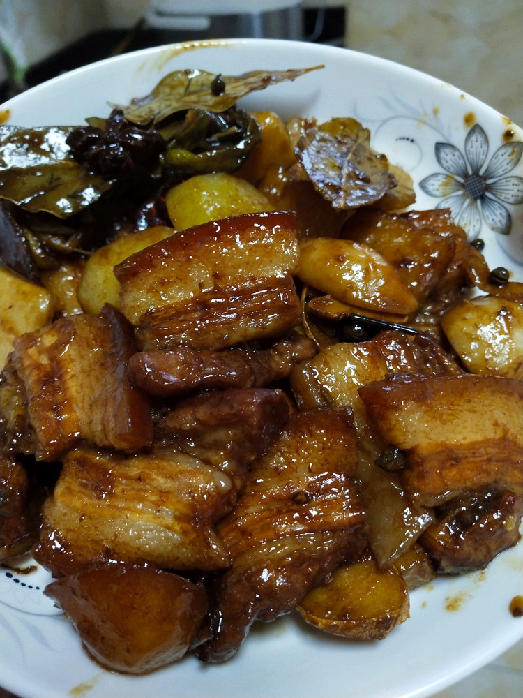 网红电饭锅红烧肉炒鸡简单的做法