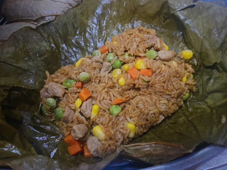 荷香五彩肉丁饭的做法