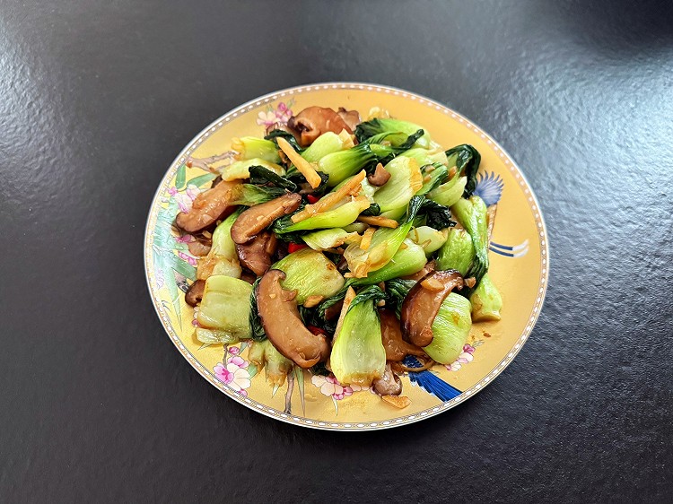 香菇炒油菜的做法