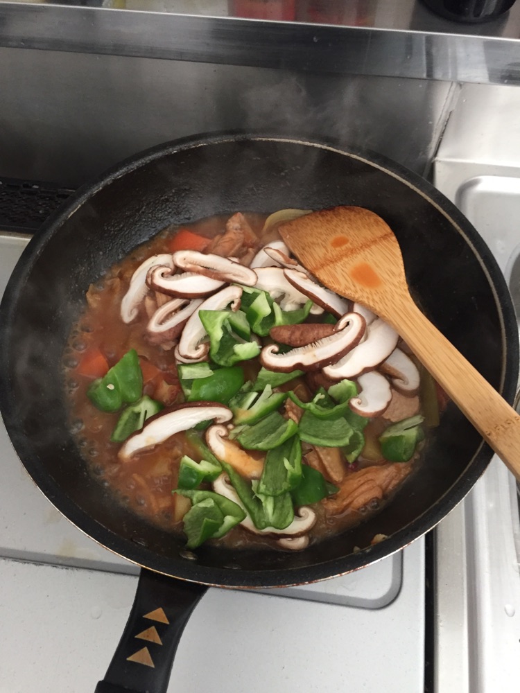 土豆烧鸡翅的做法图解9