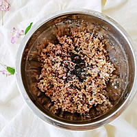 #换着花样吃早餐#《小森林》同款核桃杂粮金枪鱼饭团的做法图解7