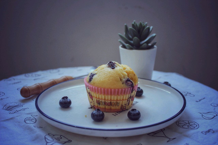 会爆浆的小蛋糕-蓝莓马芬的做法