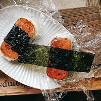 『闪闪发光』午餐肉寿司饭团的做法图解7