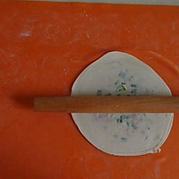 懒人快手葱油饼(饺子皮版)的做法图解8