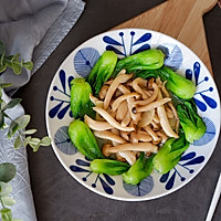 小油菜炒蟹味菇#节后清肠大作战#的做法图解8