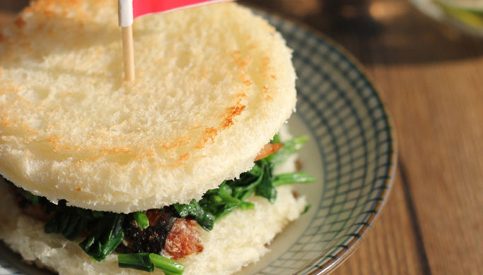 沙丁鱼菠菜三明治