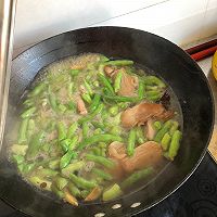 快手菜 豆角烧肉的做法图解7