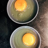 #未来航天员-健康吃蛋#空气炸锅煎蛋的做法图解2