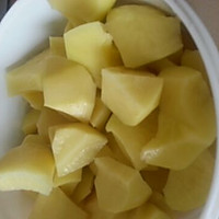 土豆炖红烧肉 不腻的做法图解2
