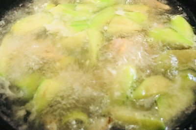 超解暑！丝瓜瘦肉汤
