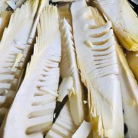 鲜甜脆嫩香的油焖春笋的做法图解3