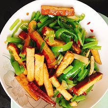 芹菜炒香干